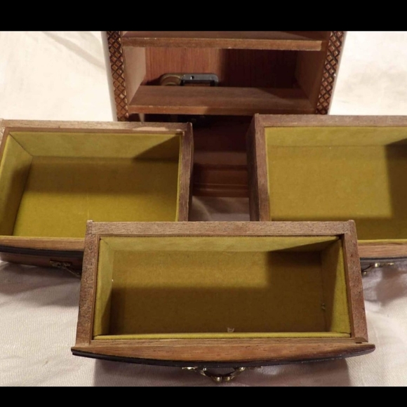 Vintage Jewelry Music Box with 3 drawers 7.5" - Picture 5 of 9